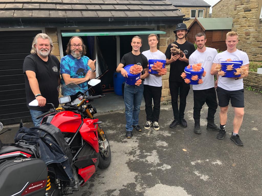 The Yorkshire Mushroom Emporium team meet the Hairy Bikers at our mushroom growing HQ.  They are showing the Hairy Bikers a range of Grey oyster mushrooms, Shiitake, Pink Oysters, Golden Oysters, Pearl Oysters, king oysters, and lions mane 